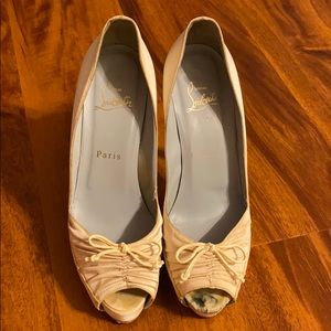 Christain Louboutin ( no trade)( no return)